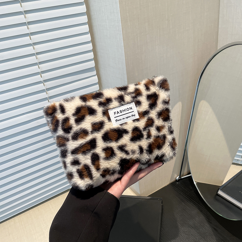 Leopard print plush Makeup Bag - огляд і ціна Beauty Makeup Women