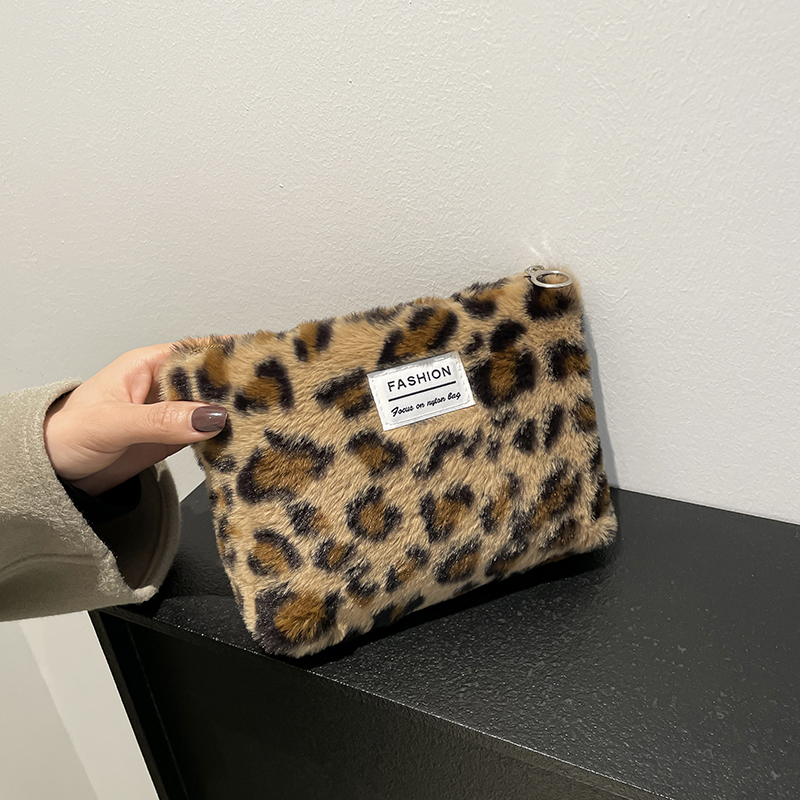 Leopard print plush Makeup Bag - огляд і ціна Beauty Makeup Women