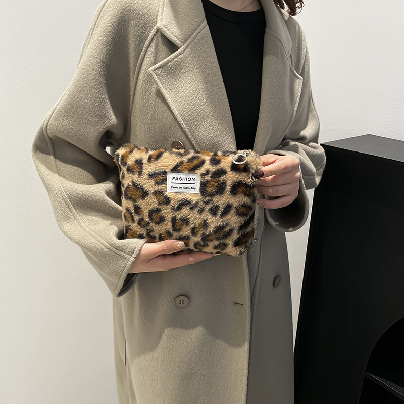 Leopard print plush Makeup Bag - огляд і ціна Beauty Makeup Women