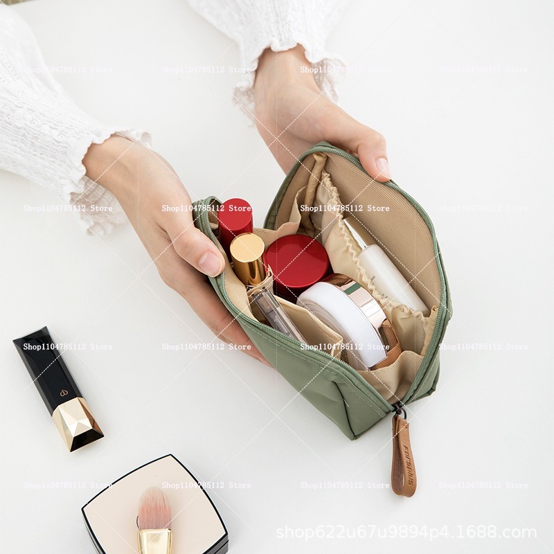 Snoopys Makeup Bag Kawaii Cart - огляд і ціна Beauty Makeup Women